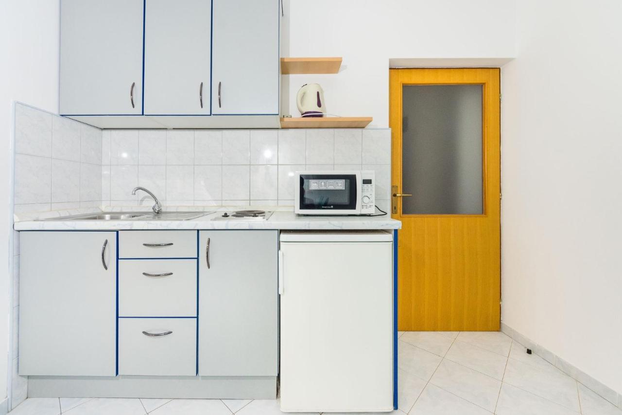 Apartments By The Sea Vrsi - Mulo, Zadar - 5951 Exterior photo