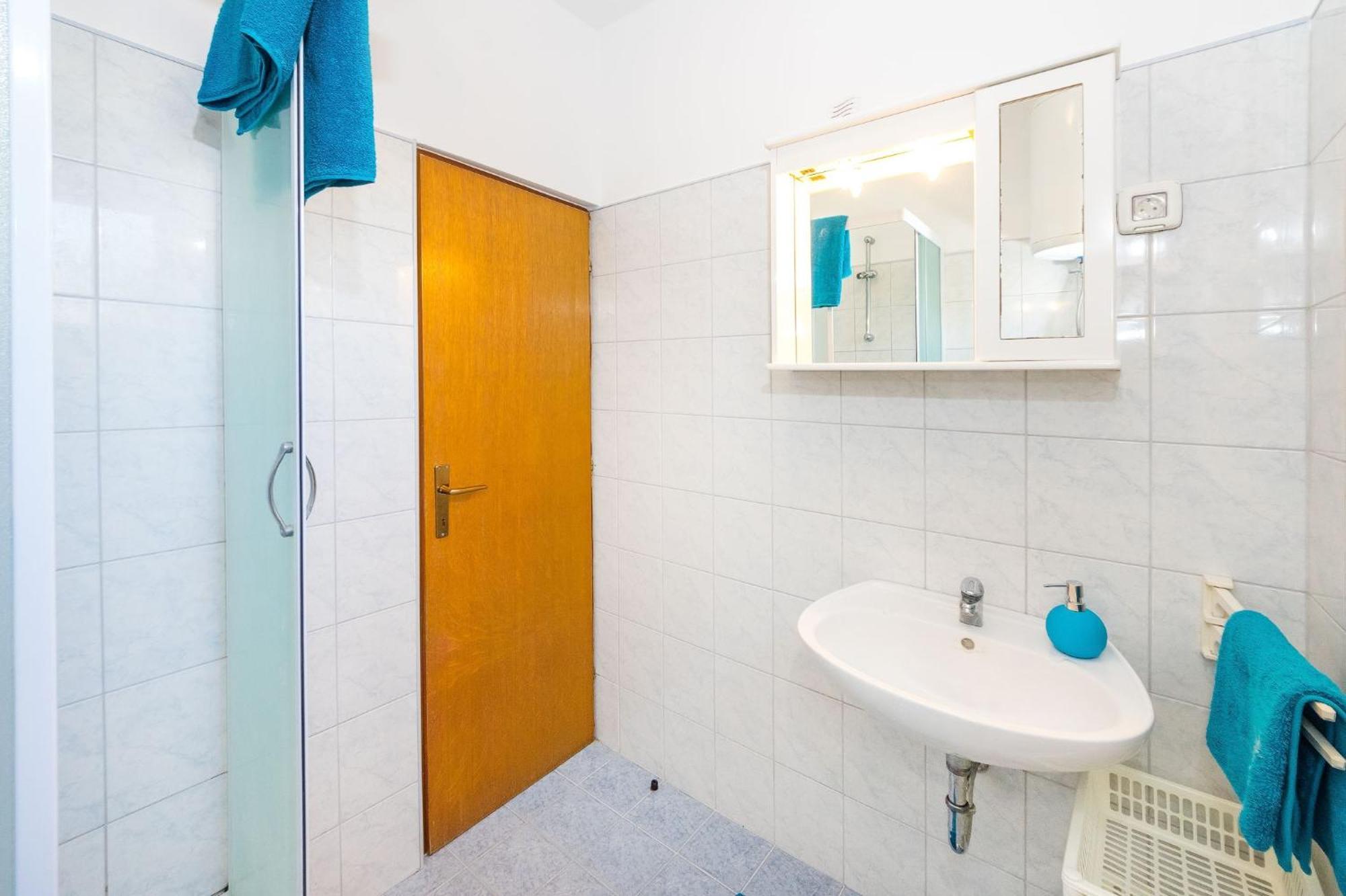 Apartments By The Sea Vrsi - Mulo, Zadar - 5951 Room photo